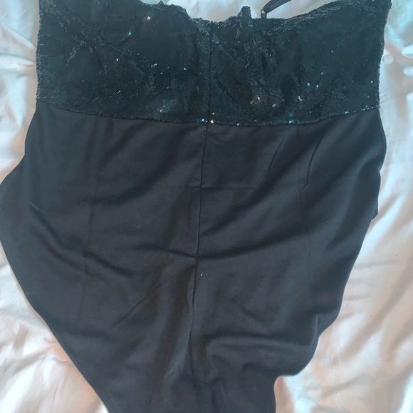 Brand new! Sequin top bodysuit with zippered back. Gorgeous! - Picture 4 of 4